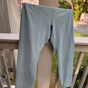 25” Lululemon Wunder Train High- Rise leggings Crater blue in size 14